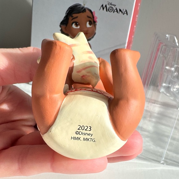 Hallmark Keepsake Ornament 2023 Moana The Ocean Chose Me Porcelain Baby Moana - Picture 8 of 10